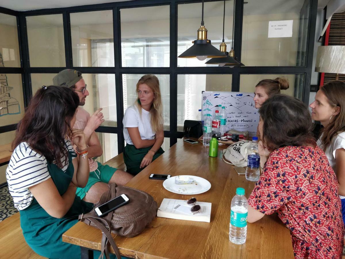 ニューデリー Madpackers Delhi Westホステル エクステリア 写真